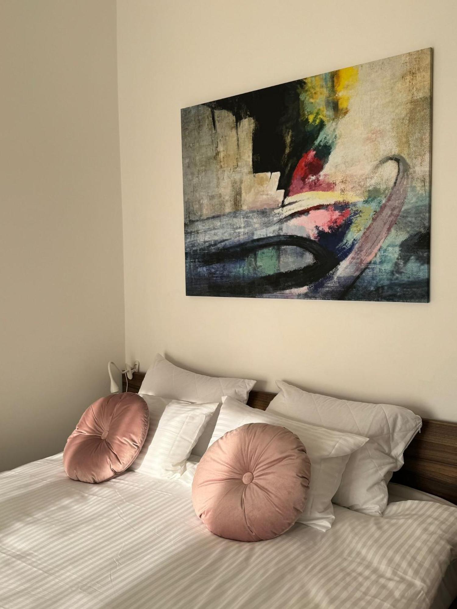 Balconia Sunny Apartment In Centre Of Beograd Bagian luar foto